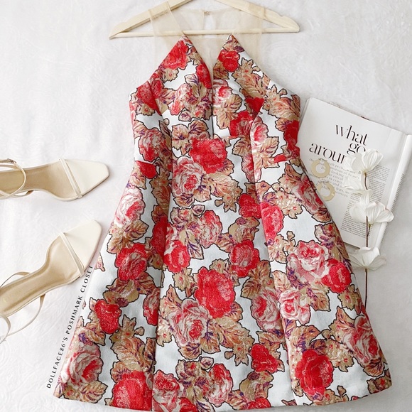 Topshop Gorgeous Floral Brocade Dress - Picture 3 of 16